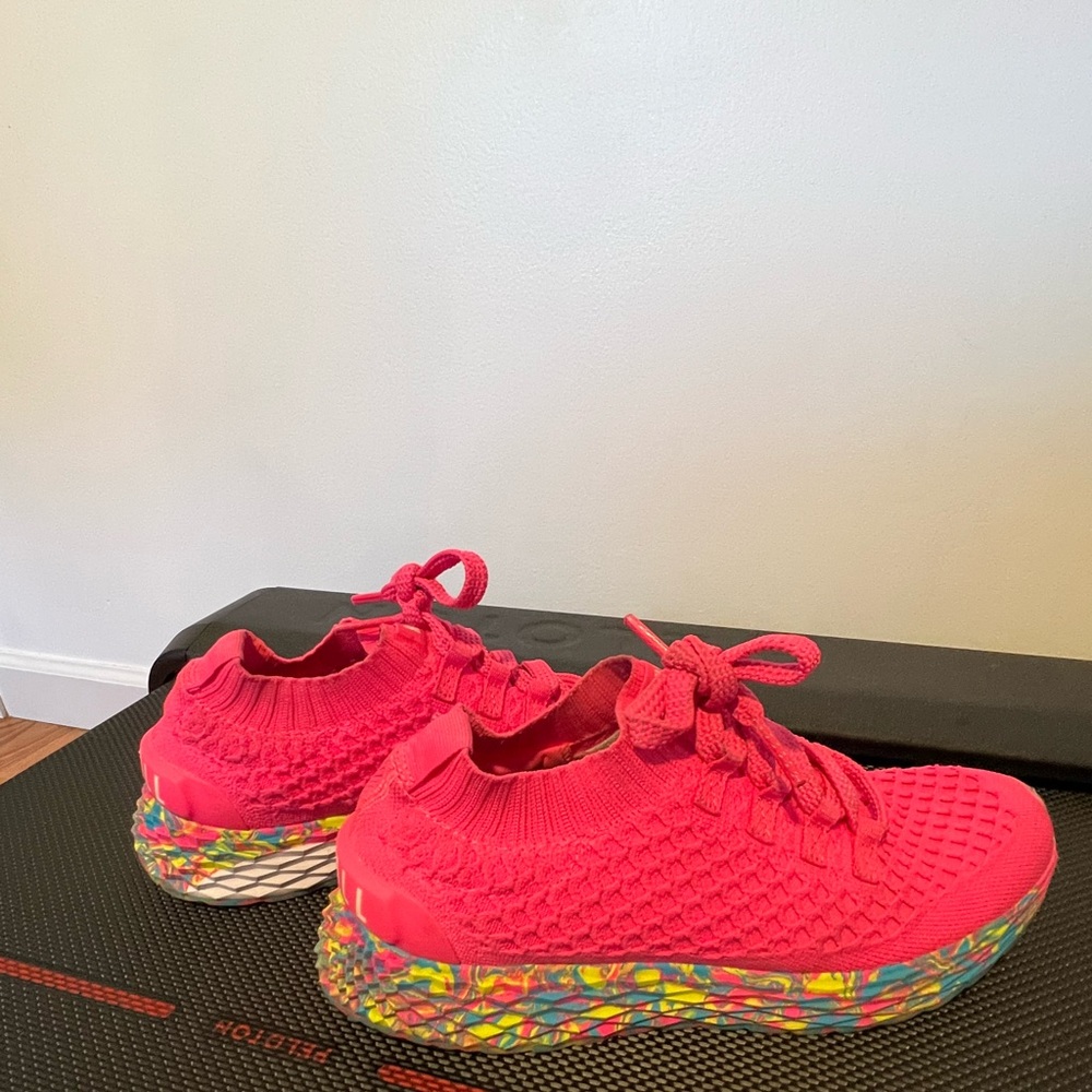 No Bull Hot Pink Knit Runners Sz 8.5